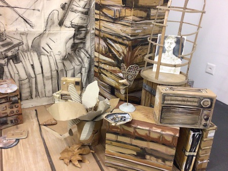 LA BIBLIOTHEQUE, détail